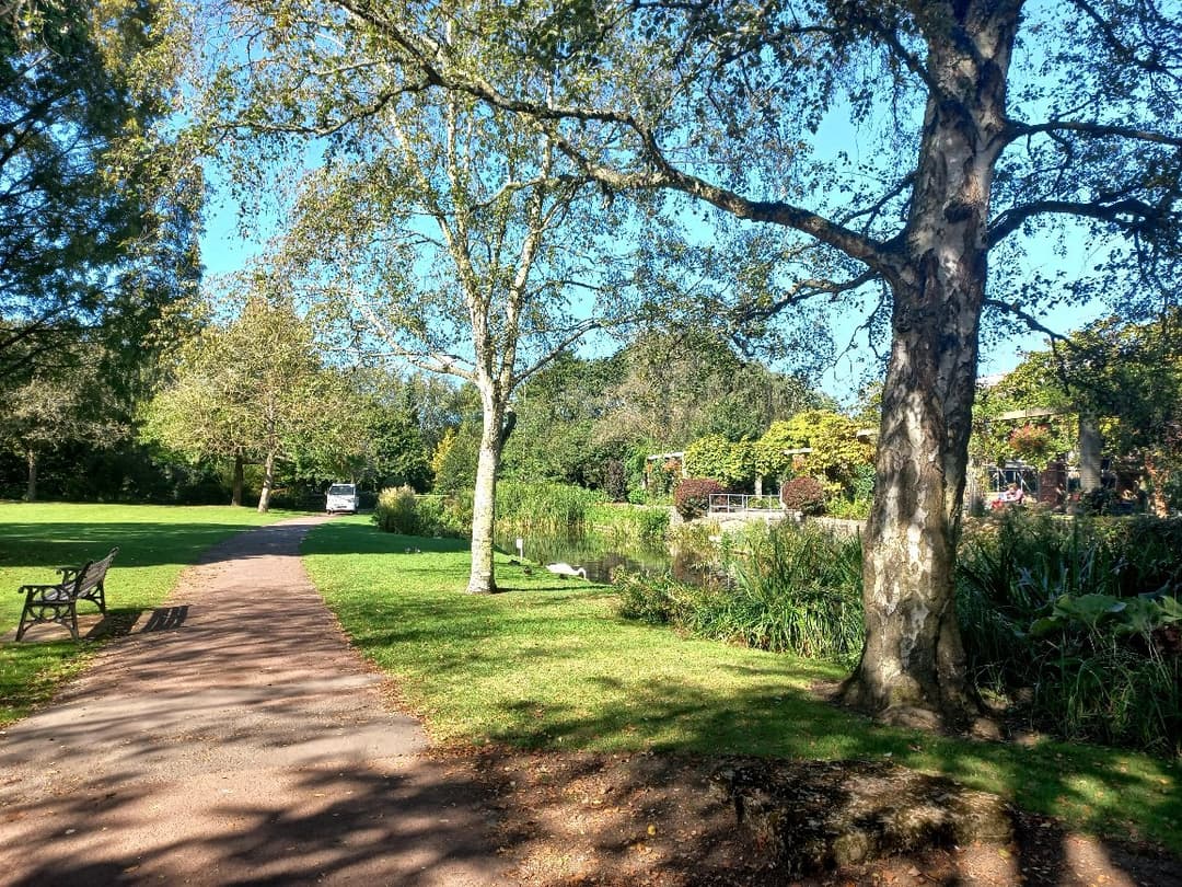 Queens Park - image 1