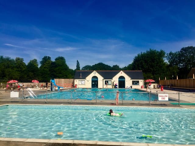 Cirencester Open Air Pool